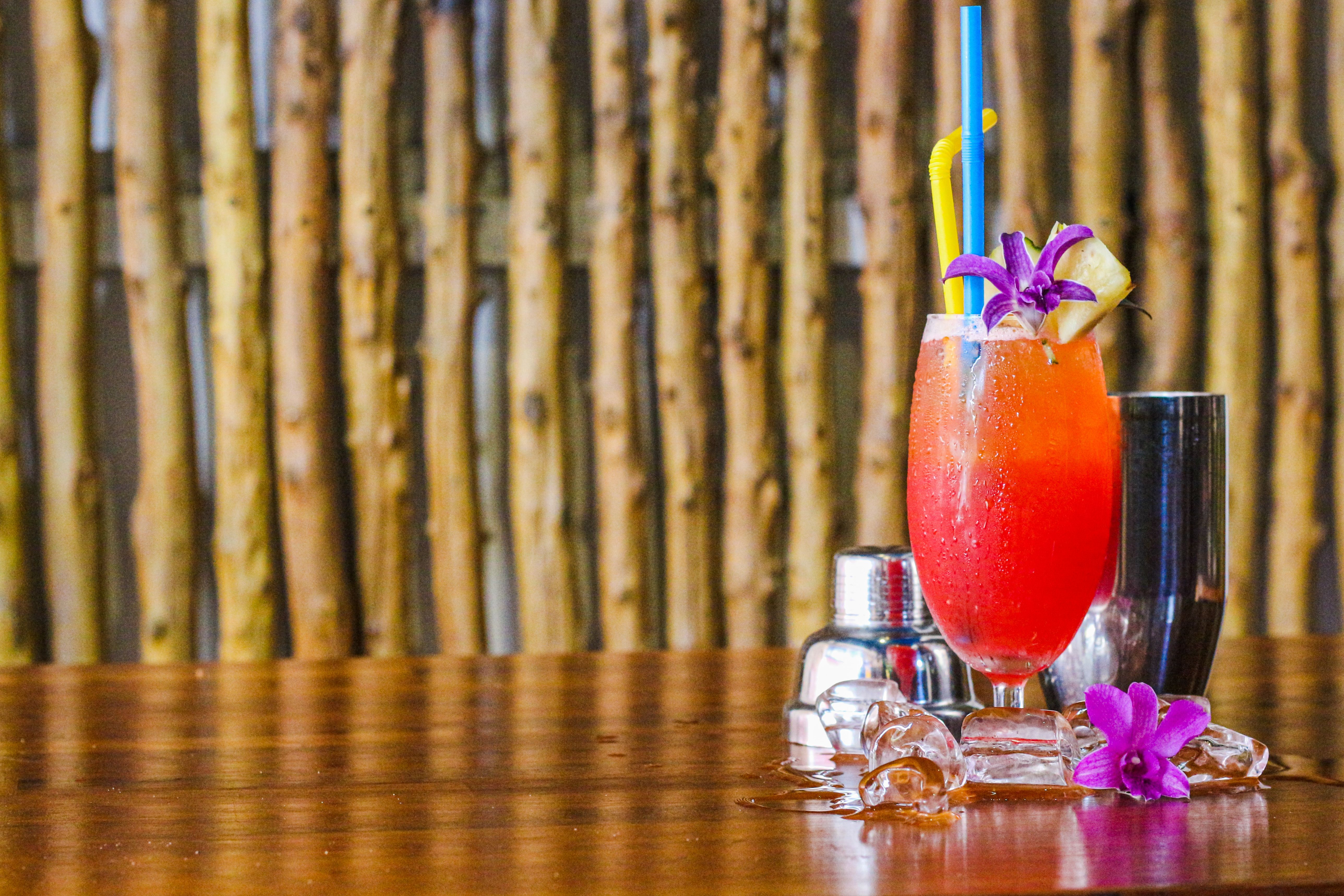 Cocktail bar