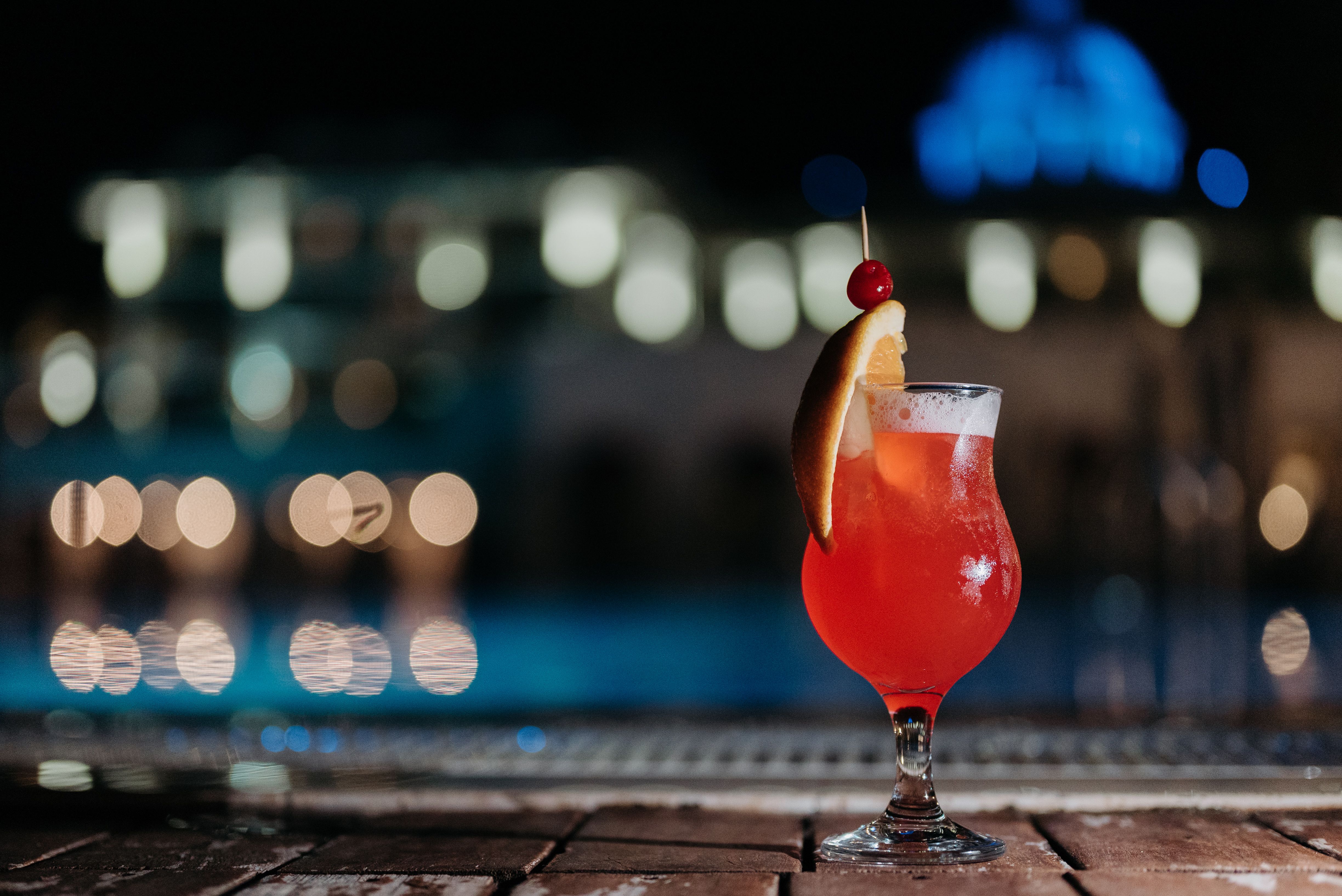 Cocktail bar